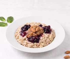 Каша овсяная с джусболлами и соусом 220 г